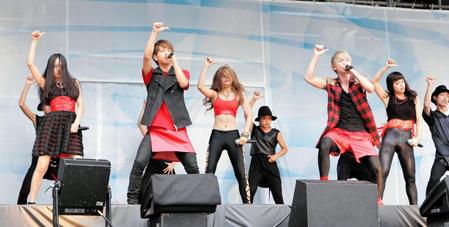 若々しいステージを披露したｌｏｌ