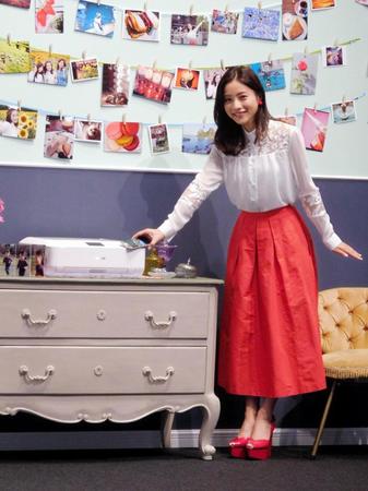 プリンター「ＰＩＸＵＳ」の新ＣＭ発表会に登場した石原さとみ＝東京・品川