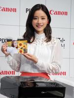 プリンター「ＰＩＸＵＳ」の新ＣＭ発表会に登場した石原さとみ＝東京・品川