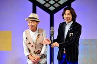 仕事復帰したティーアップの前田勝（左）と相方の長谷川宏＝京都市のよしもと祇園花月