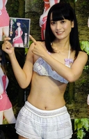 離婚後の心境を明かした脊山麻理子＝東京・新宿