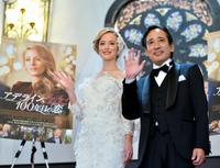 映画「アデライン、１００年目の恋」ＰＲイベントに登場したローレン・マイコラスとルー大柴＝代官山鳳鳴館（撮影・田村亮介）