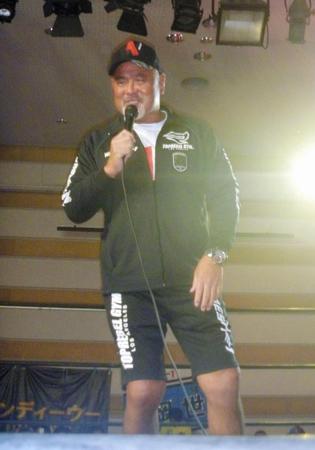 馳浩文科相に試合出場をオファーする意向を示した武藤敬司