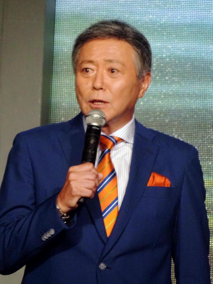 応援団長の小倉智昭キャスター＝東京・台場