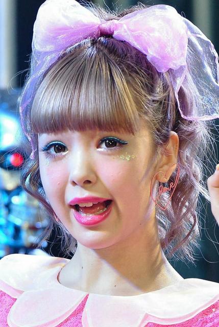 藤田ニコル 別れた父のプレゼント紹介 芸能 デイリースポーツ Online