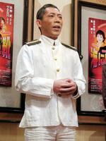 会見を行ったＨＩＤＥＢＯＨ＝東京・博品館劇場