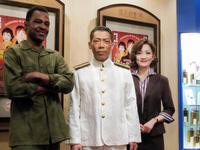 会見を行った（左から）Ｔａｍａｎｇｏ、ＨＩＤＥＢＯＨ、島田歌穂＝東京・博品館劇場