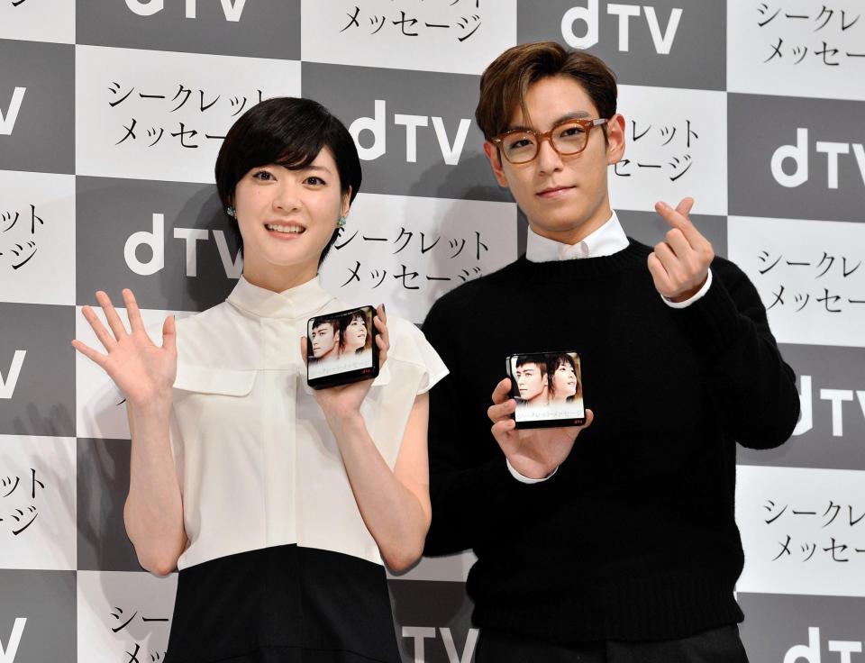 Ｗ主演ドラマをＰＲする上野樹里（左）とチェ・スンヒョン＝東京・なかのＺＥＲＯ大ホール（撮影・園田高夫）