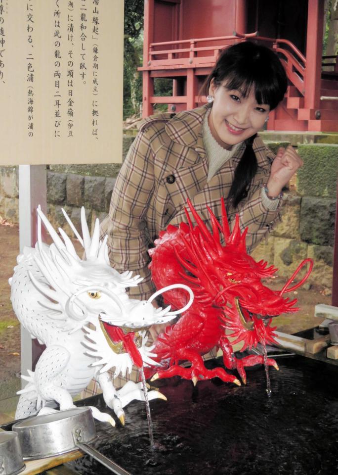 　大みそかの紅白歌合戦出場を祈願した市川由紀乃