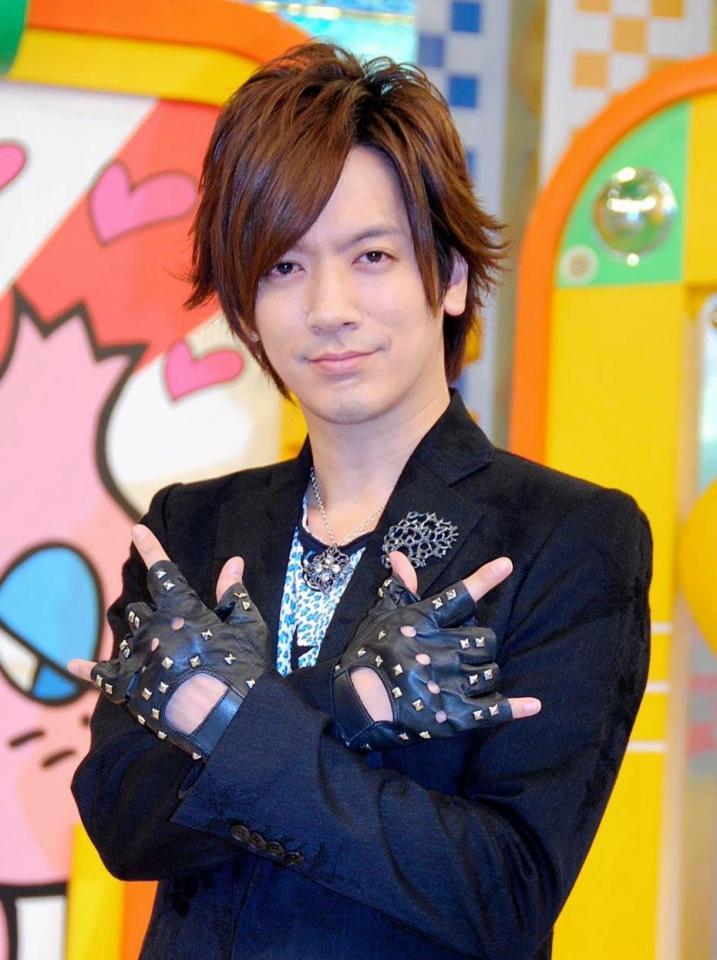 番組終了後に取材に応じたＤＡＩＧＯ。１月の結婚可能性を問われ「ＨＭＴ（秘密）」と返答＝東京・日本テレビ