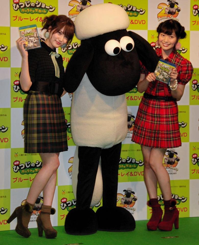 又吉直樹にラブコールを送った入山杏奈（左）とひつじヘアで登場した北原里英（右）＝東京・秋葉原ＵＤＸ