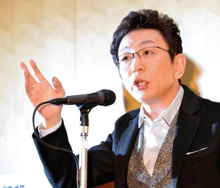 軽妙な口調で話す古館伊知郎キャスター＝東京・六本木のテレビ朝日（撮影・西岡正）