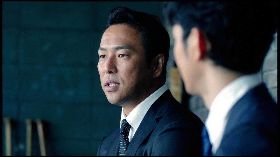 　広島カープの黒田博樹投手（奥）と、大人トークを繰り広げた妻夫木聡