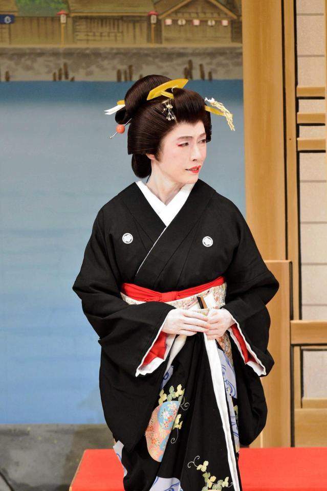 　あでやかな芸者姿を披露した久本雅美