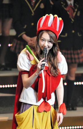 卒業を発表した小林香菜＝東京ドームシティーホール（撮影・園田高夫）