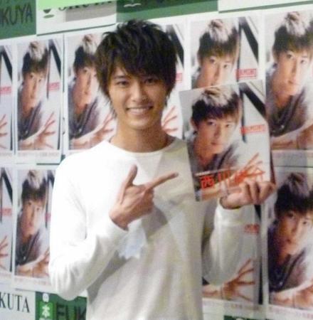 　写真集を発売記念イベントを行った西川俊介