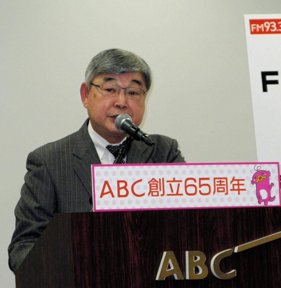 新春会見を行った朝日放送・脇阪聰史社長＝大阪市内