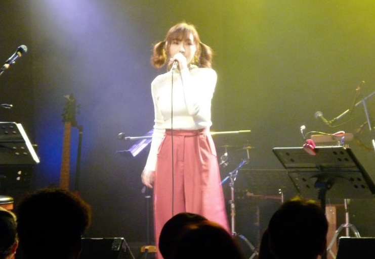 ライブイベントに出演した加護亜依