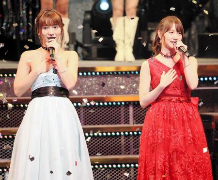 　万感のラストを迎えた高城亜樹（左）と永尾まりや＝ＴＯＫＹＯ　ＤＯＭＥ　ＣＩＴＹ　ＨＡＬＬ