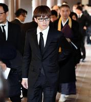 水木しげるサンお別れの会に参列したウエンツ瑛士＝青山葬儀所（撮影・棚橋慶太）