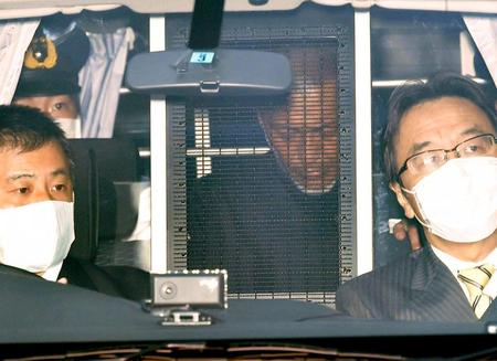 取り調べを終えて戻る清原和博容疑者＝警視庁本部（撮影・佐々木彰尚）