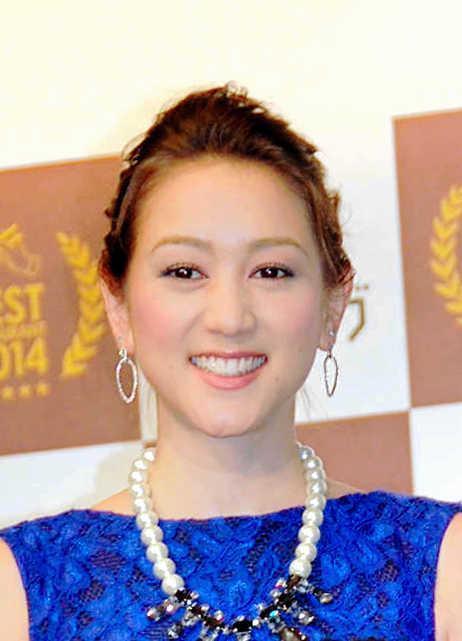 　タレントのＳＨＥＬＬＹ