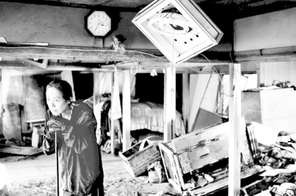 桃井かおりが出演した映画「フクシマ・モナムール」より（（ｃ）Ｍａｔｈｉａｓ　Ｂｏｔｈｏｒ／Ｍａｊｅｓｔｉｃ）