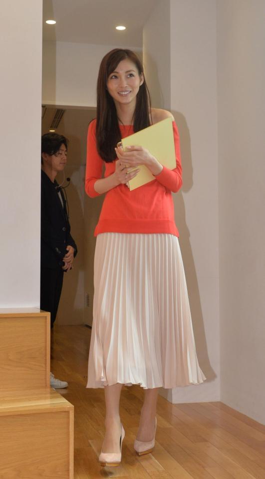 公開生放送を終えて笑顔の押切もえ＝東京・原宿のＡｍｅｂａＦｒｅｓｈ！Ｓｔｕｄｉｏ