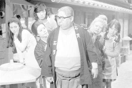 １９７４年に放送された「寺内貫太郎一家」の（左から）梶芽衣子、加藤治子さん、西城秀樹、小林亜星、樹木希林、浅田美代子（Ｃ）ＴＢＳ　