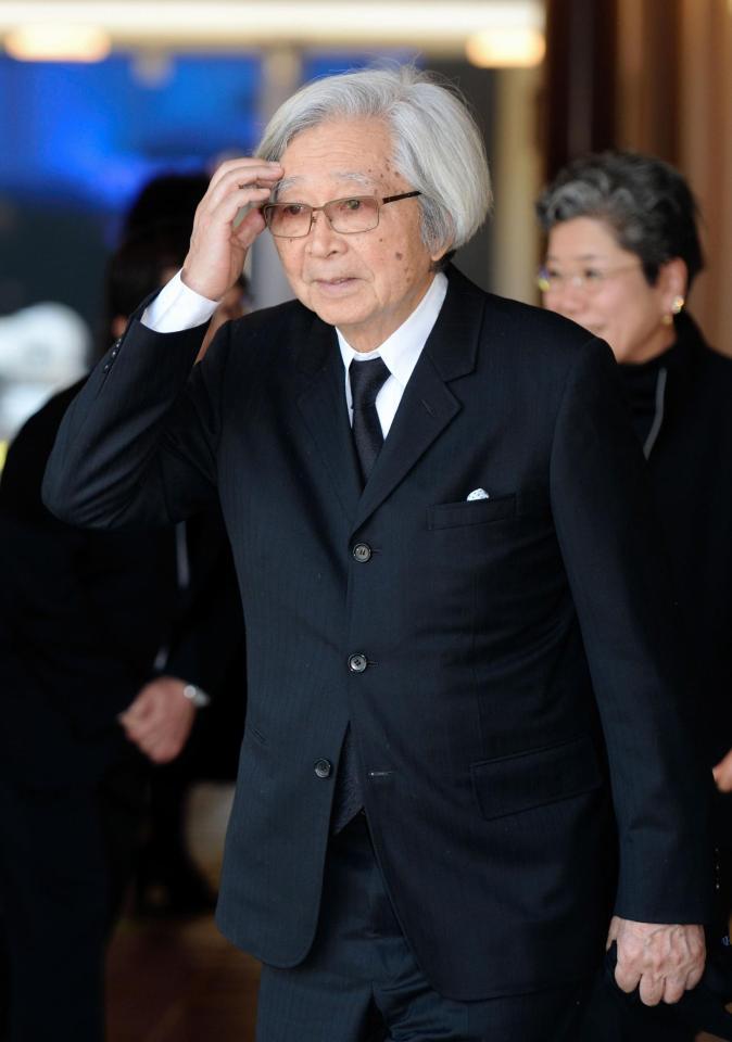 中村梅之助さんの葬儀・告別式に参列した山田洋次監督＝東京・青山葬儀所（撮影・開出牧）