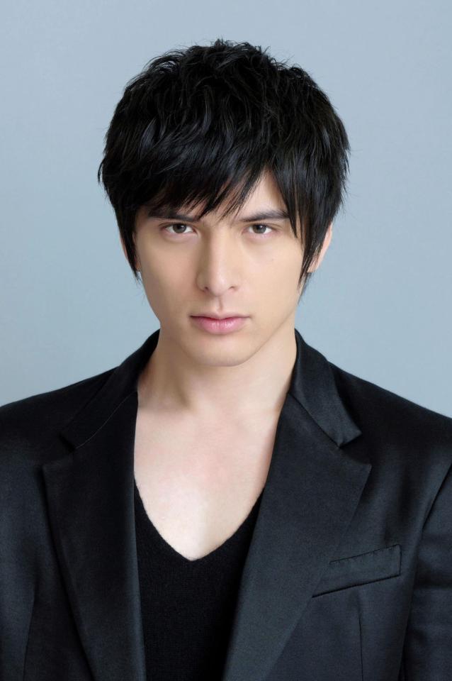 ワタナベエンターテインメントに所属する城田優