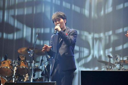 以前と変わらぬ歌声を披露した北山陽一＝日本ガイシホール