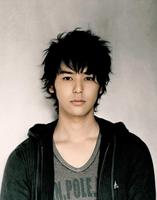 　俳優の妻夫木聡