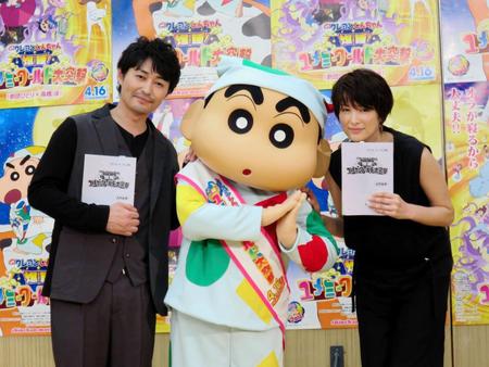 「クレヨンしんちゃん」で夫婦役を演じた安田顕（左）と吉瀬美智子（右）＝東京・西早稲田