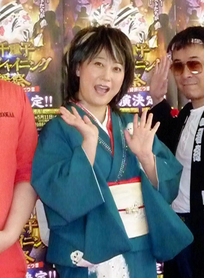 友近 父の死後 水谷千重子が語る 芸能 デイリースポーツ Online