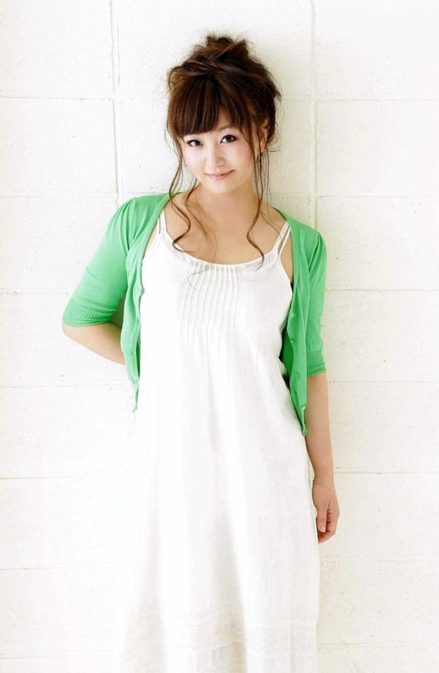 結婚を発表した田中有紀美