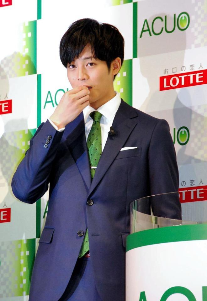 トーリロボをお披露目した松坂桃李東京・ベルサール飯田橋駅前