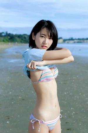 写真集が人気の武田玲奈