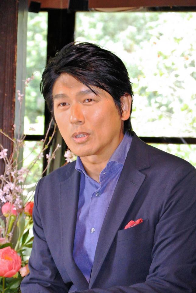 　俳優の高橋克典