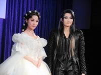 ミュージカル「エリザベート」の製作発表会見に出席した宝塚宙組の実咲凜音（左）と朝夏まなと＝東京・内幸町の帝国ホテル