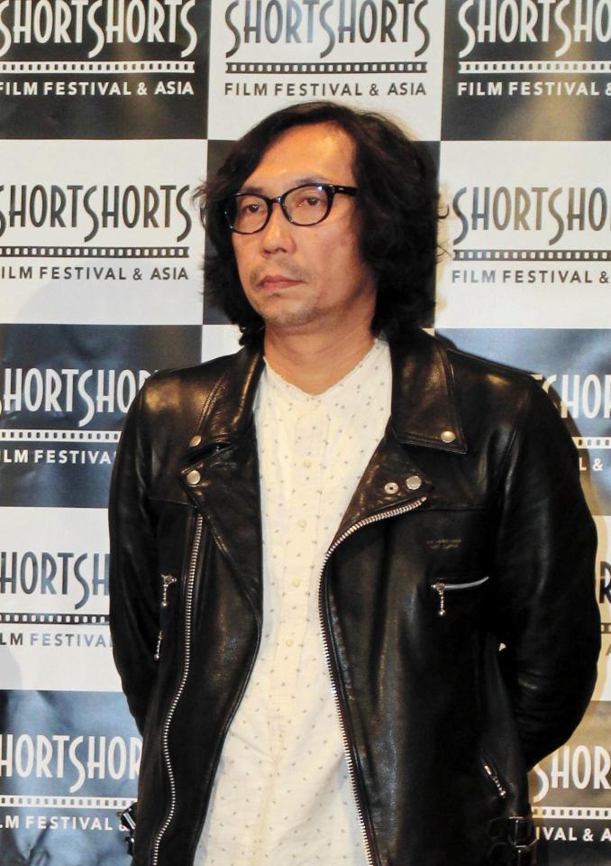 熊本の現状について語った行定監督＝東京・日本外国特派員協会