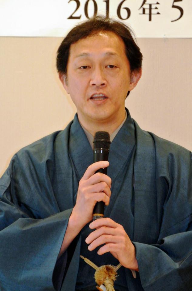 故・中村梅之助さんの思いを継承することを誓った河原崎國太郎＝東京・四谷