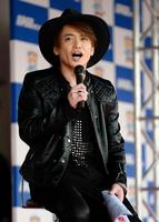 トークショーに登場した諸星和己＝静岡競輪場（撮影・開出牧）