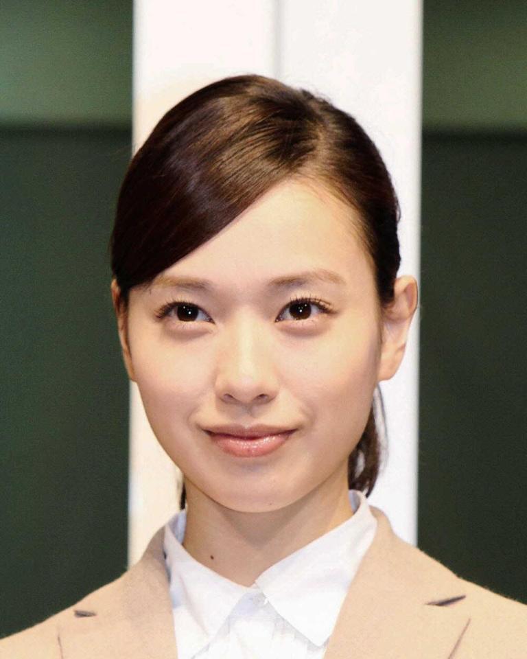 女優の戸田恵梨香