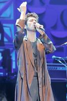 新曲「ＴＩＭＥ」を歌う平井堅＝東京・代々木第一体育館