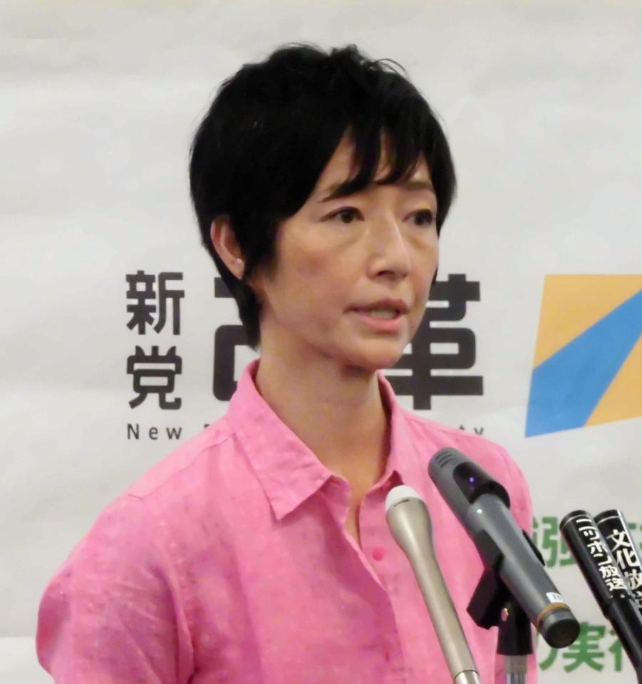 参院選出馬を発表した高樹沙耶氏＝参議院議員会館