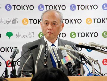 定例会見に出席した舛添要一東京都知事＝都庁