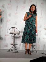 スキンケアブランド「アベンヌ」のイベントに登場した椿鬼奴＝東京・Ｐｏｌｙｇｏｎ青山