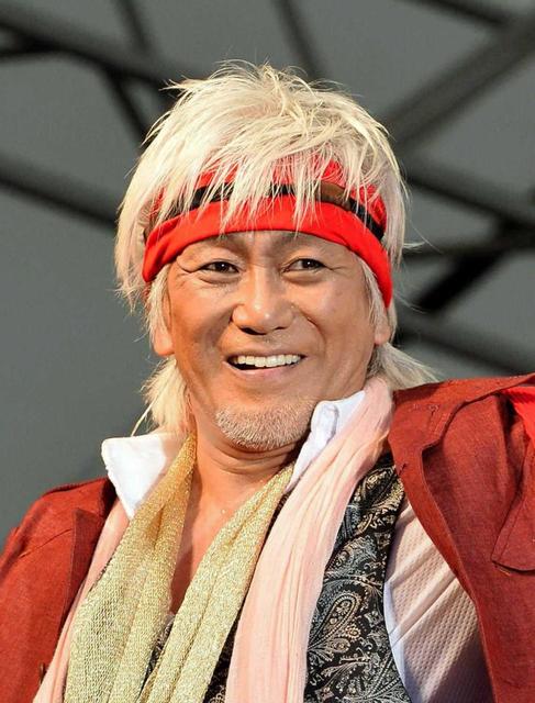 玉置浩二退院 自宅リビングで歌の練習 芸能 デイリースポーツ Online