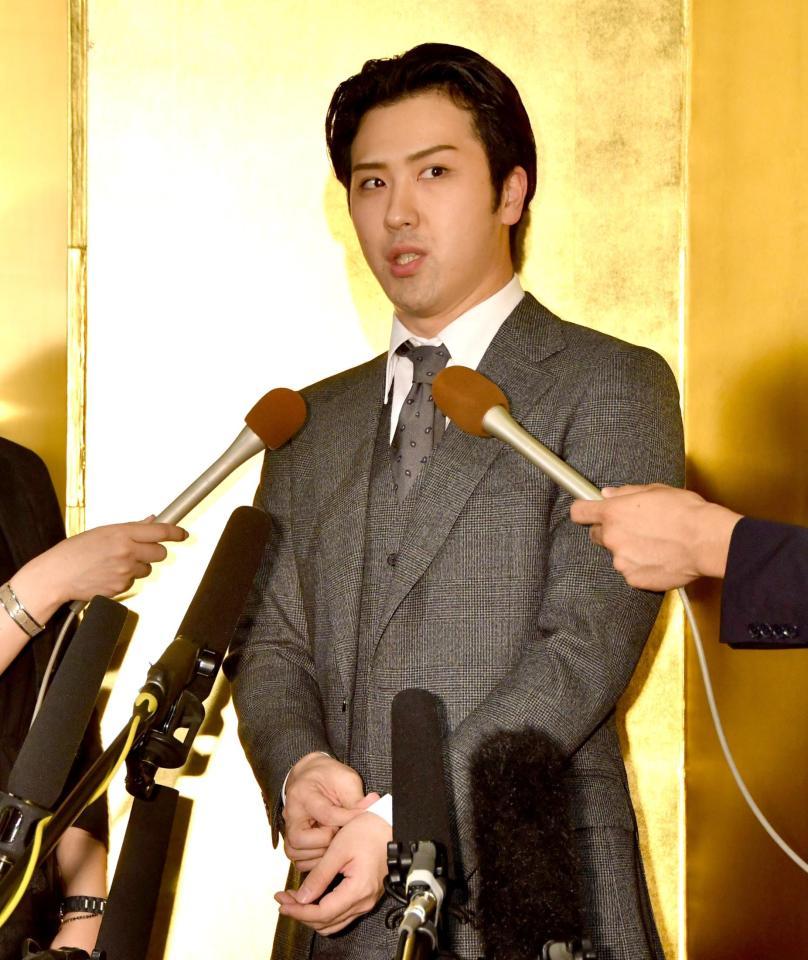 祝いの席に駆けつけた尾上松也